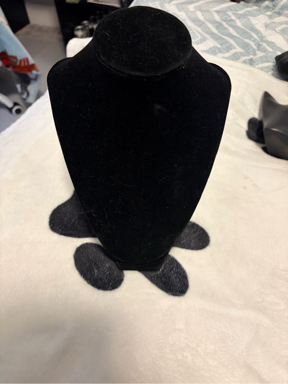 Black Velvet Jewelry Display Bust - Sleek Necklace Stand